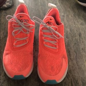 Nike 270 women's running shoes
